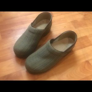 Green Dansko clogs, good condition, size 38